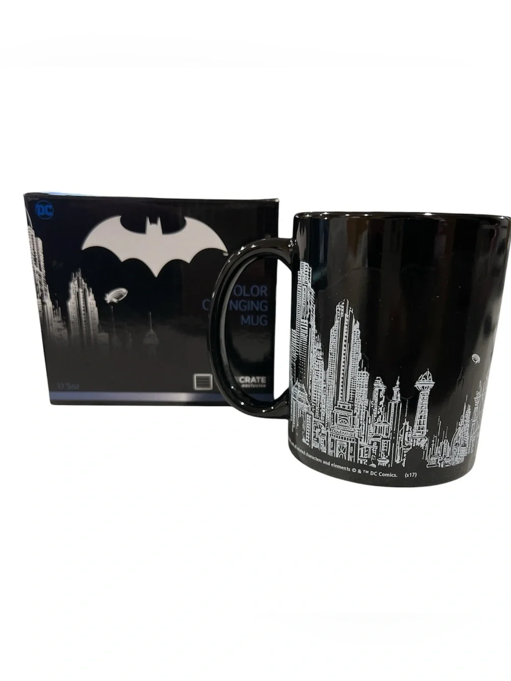 Black Batman Logo Color Changing Coffee Mug - Gotham Skyline Design - Picture 3 of 3